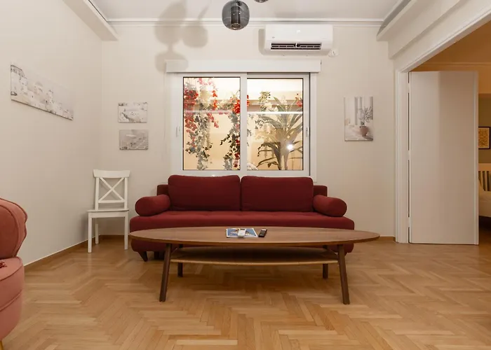 Syntagma Sq, Luxury & Spacious Apartment
