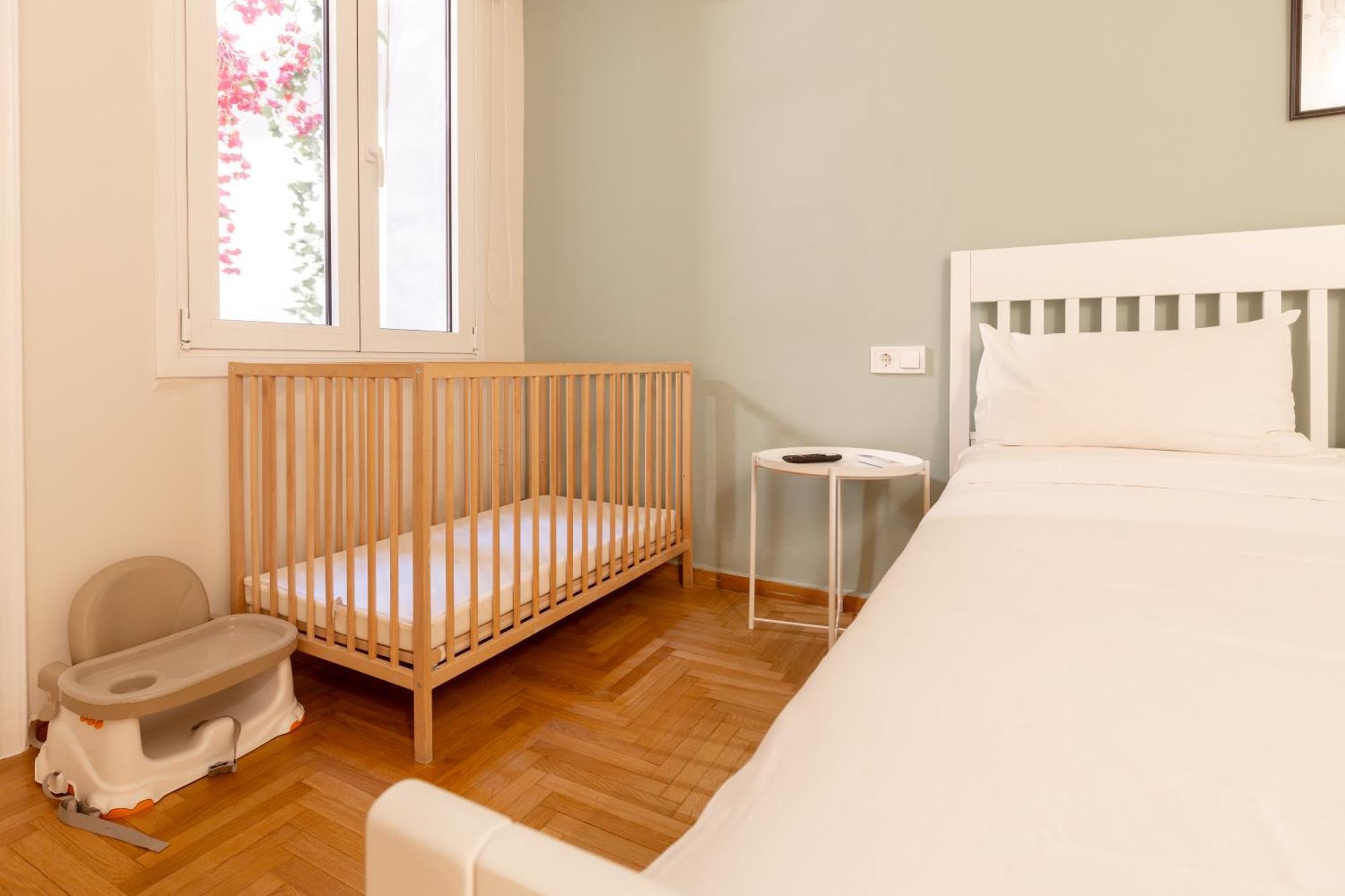 Apartment Syntagma Sq, Luxury & Spacious Athens